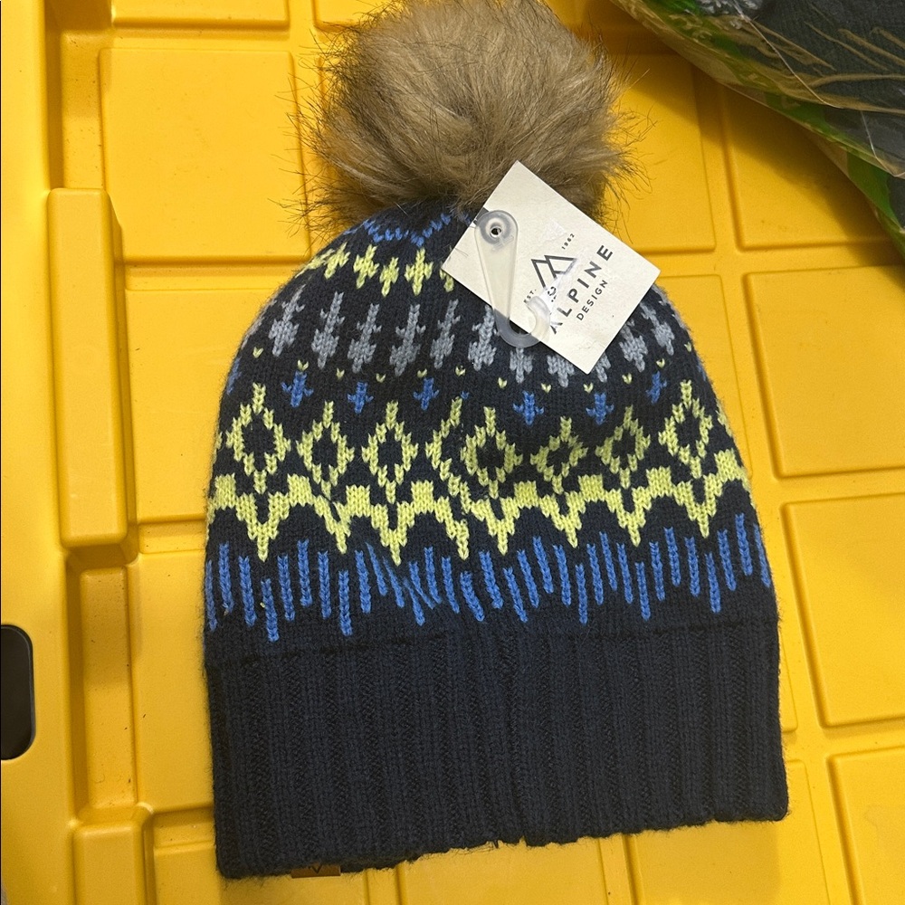 Alpine Cable Knitted Bobble Hat Plain Women One Size Beanie Warm Winter NWT - Picture 2 of 3
